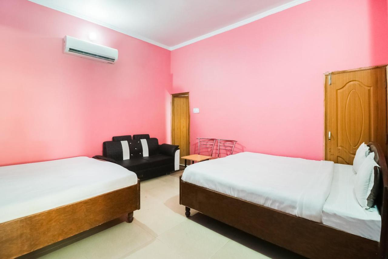 Roorkee Spot On 61434 Sabri Barkat Hotel מראה חיצוני תמונה